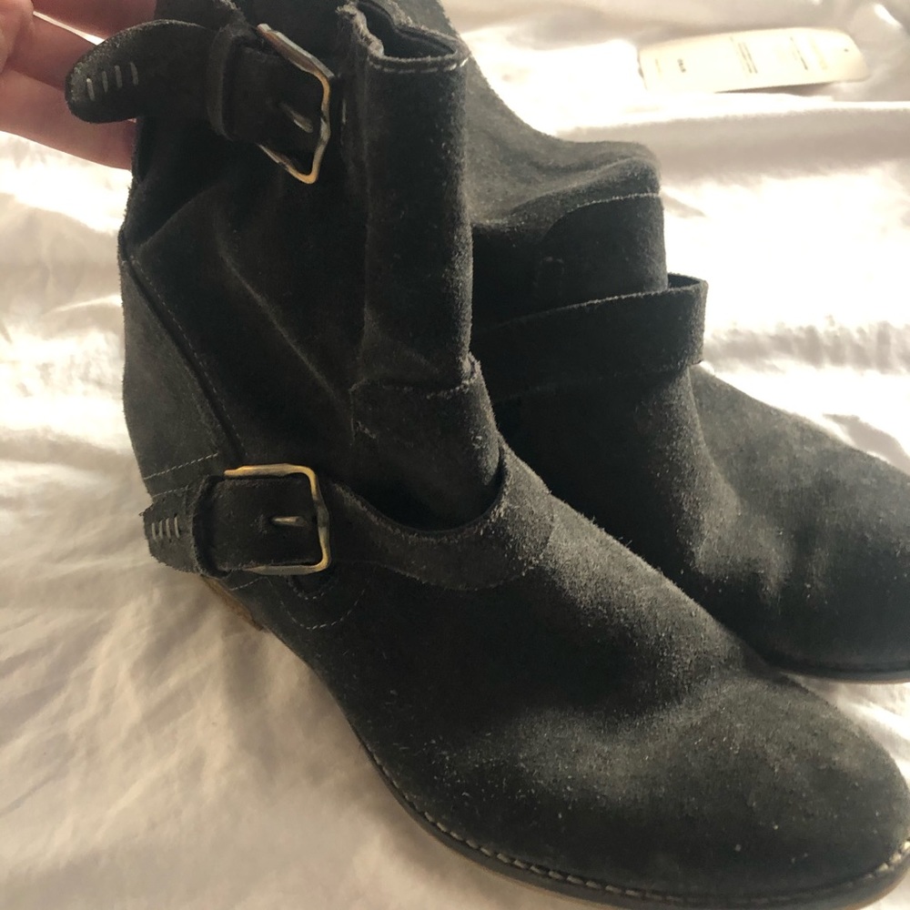 DOLCE VITA BLACK SUEDE BOOTS WITH GOLD BUCKLES